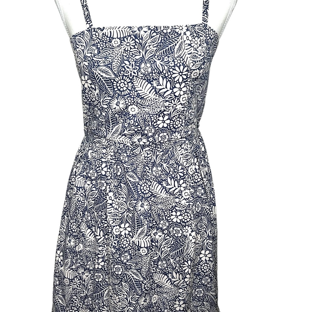 Evereve Navy and White Floral Dress - Picture 2 of 12